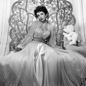 Elizabeth Taylor 1951 Glamour Shoot