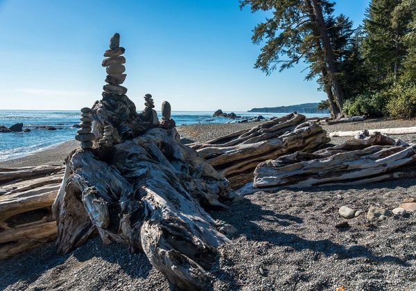 Sombrio Inukshuk