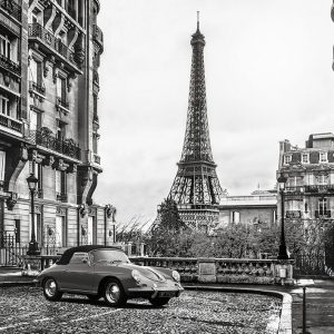 Roadster in Paris