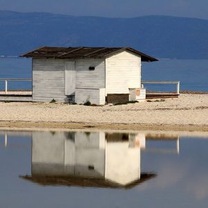 Stintino-sea-salt-flats-wooden-houses-I