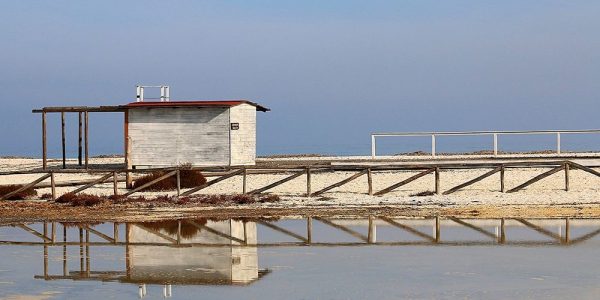 Stintino-sea-salt-flats-wooden-houses-VI